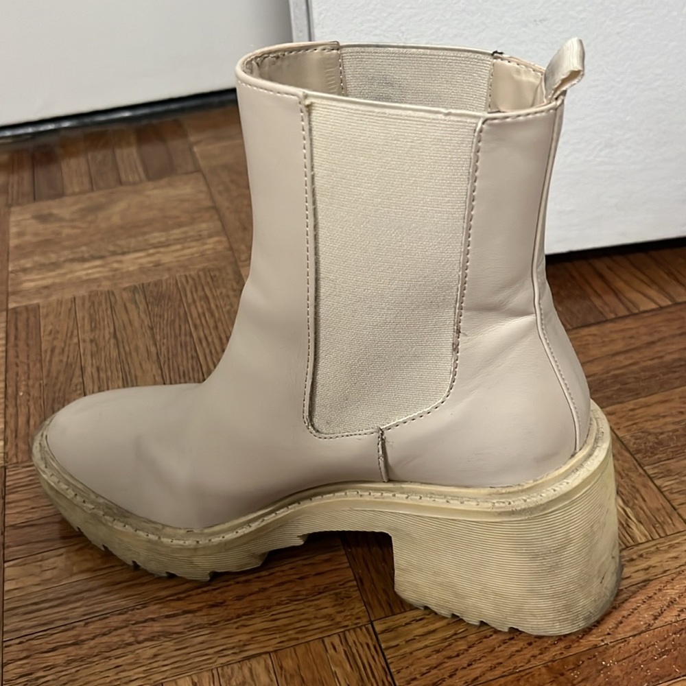 F21 Chunky Chelsea Booot - Picture 3 of 4